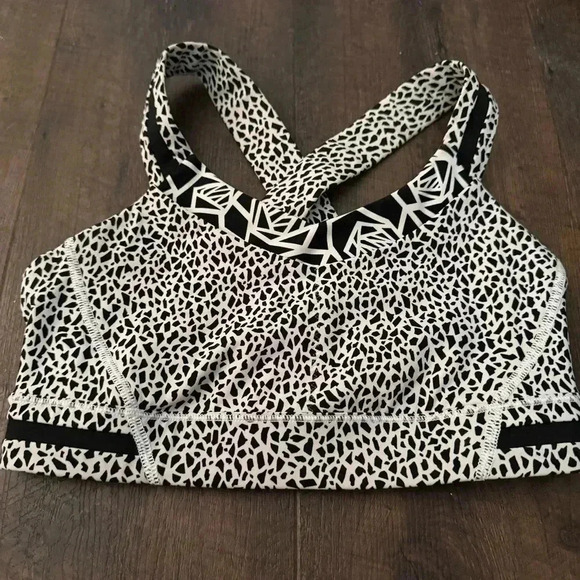 Lululemon Rack Pack Bra Miss Mosaic White / Posey Black White / Black 4 - Picture 3 of 6